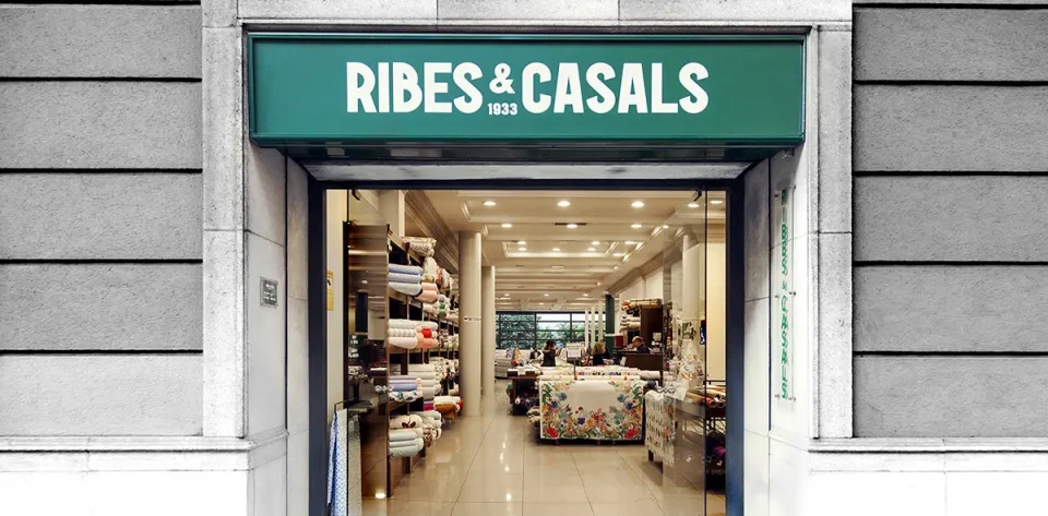 Proyecto de iluminación de la tienda Ribes y Casa 4